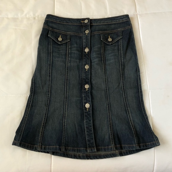Bebe denim button up skirt - Picture 2 of 6
